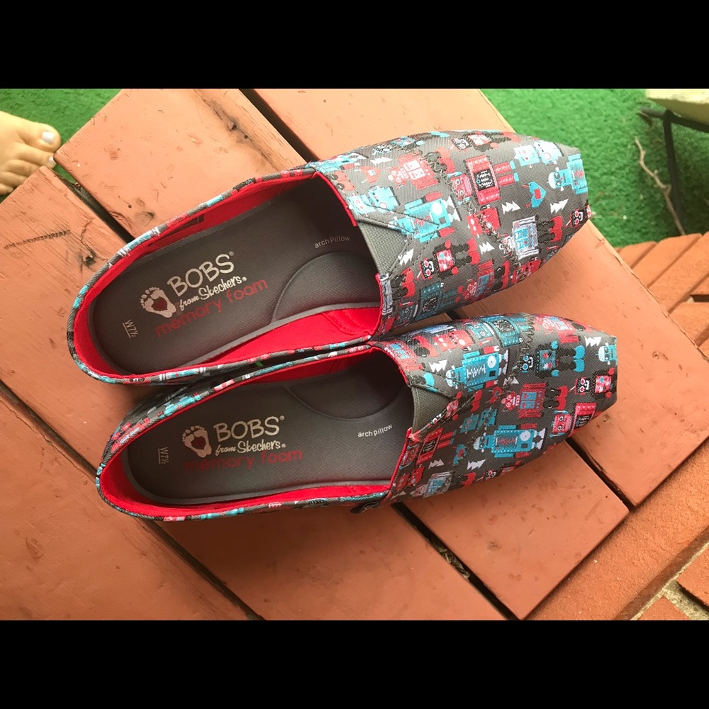 Bob’s memory foam- Robot Print Loafers
